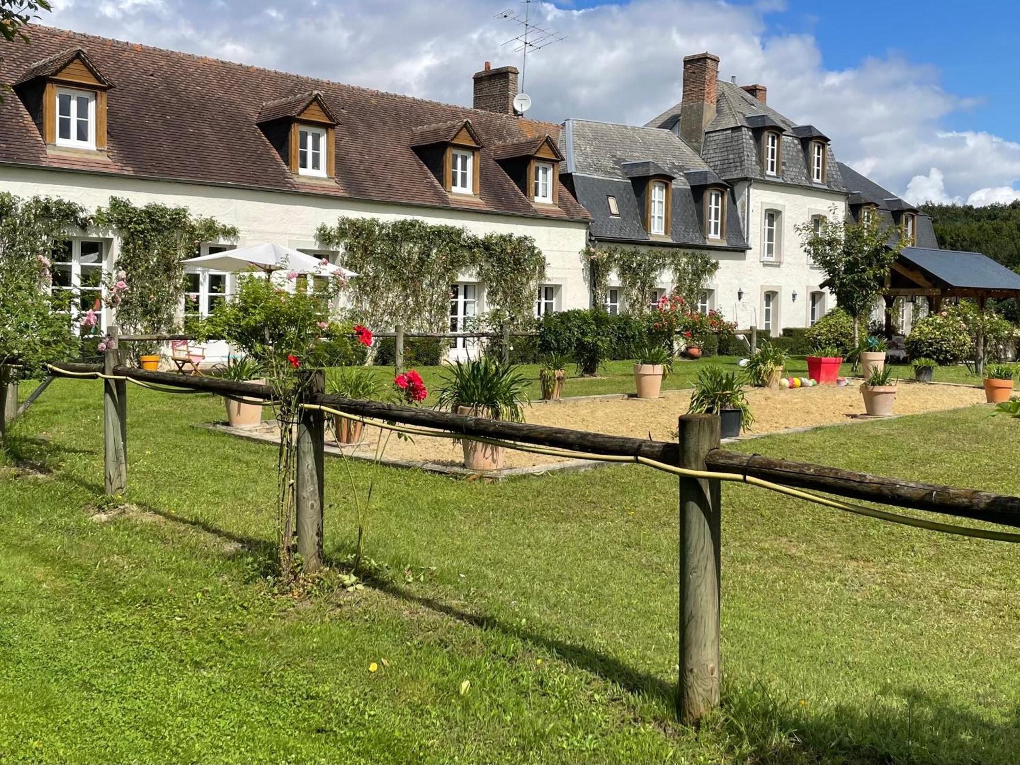 **Suite Familiale Spacieuse Au Coeur De La Foret De Montargis** - Fr-1-590-335 Paucourt Luaran gambar